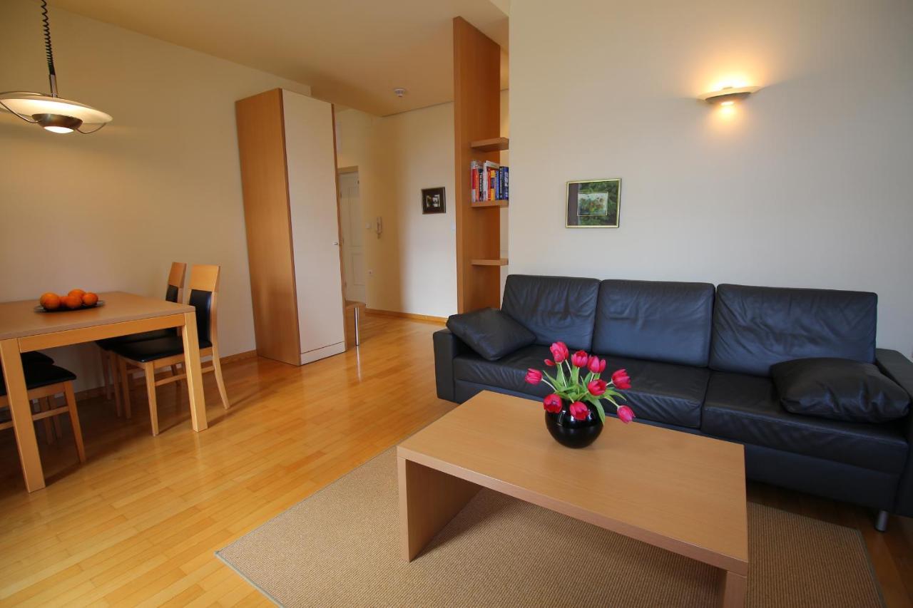 Apartments Villa Boltez Kranj Eksteriør bilde
