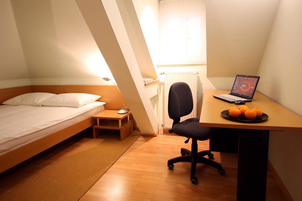 Apartments Villa Boltez Kranj Rom bilde
