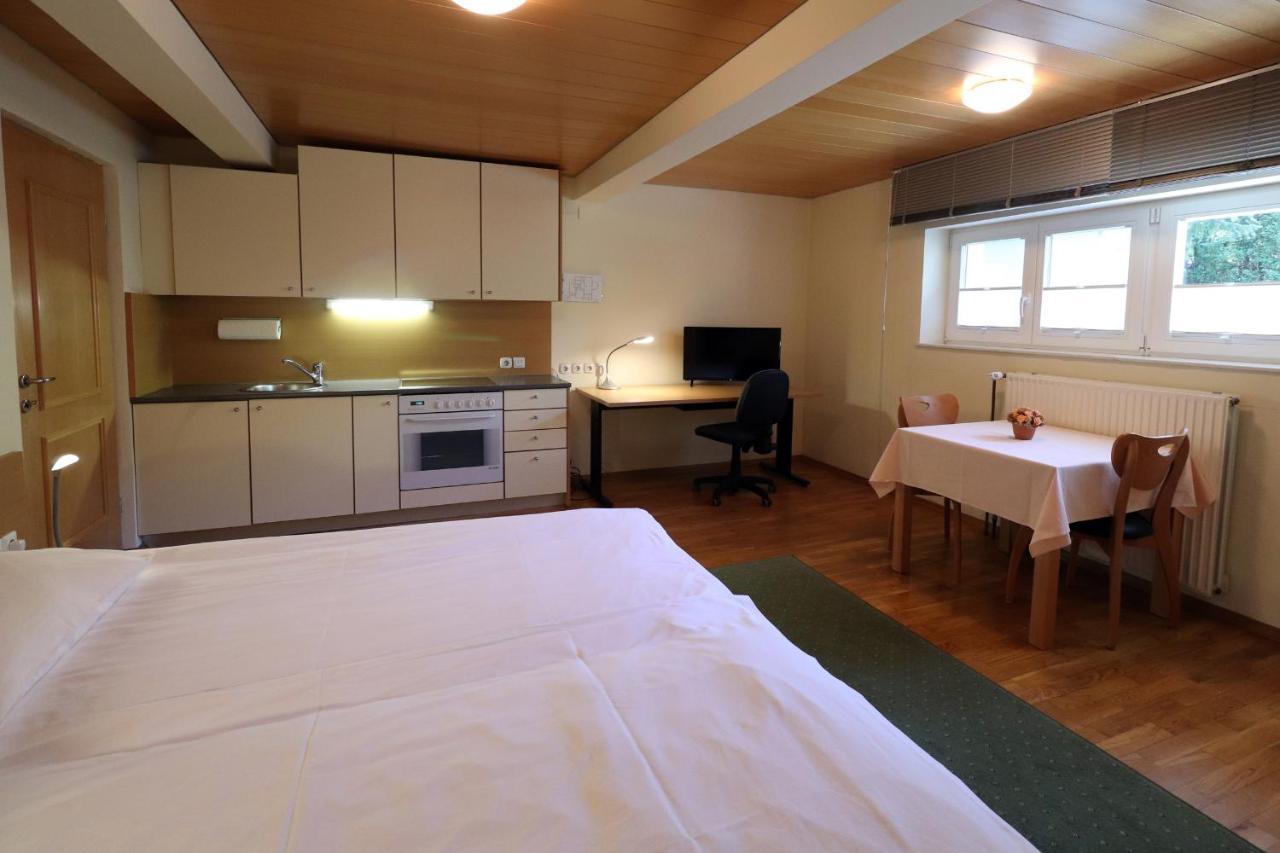 Apartments Villa Boltez Kranj Eksteriør bilde