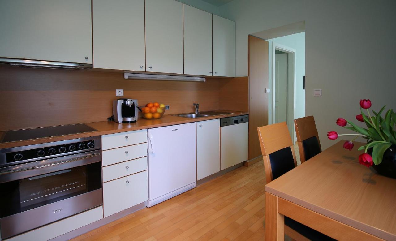 Apartments Villa Boltez Kranj Eksteriør bilde